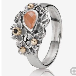 Pandora orange moonstone cluster ring (6.5) 🌸
